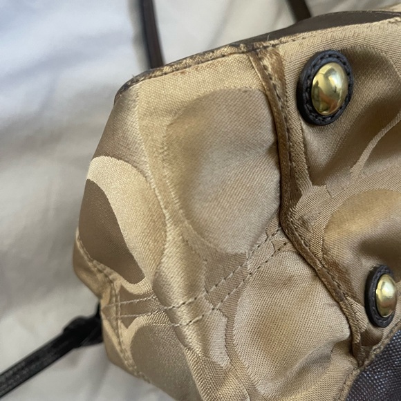 Coach Bag - Picture 4 of 4